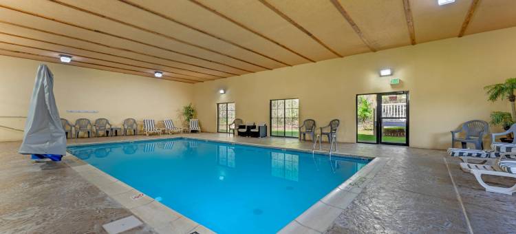 匹兹堡机场舒适套房酒店(Comfort Suites Pittsburgh Airport)图片