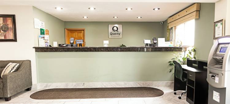 马里内特品质套房酒店(Quality Inn & Suites Marinette)图片