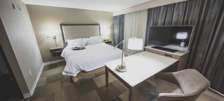 希尔顿欢朋酒店及套房博尔顿(Hampton Inn & Suites by Hilton Bolton)图片