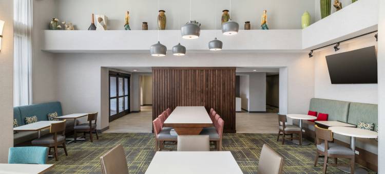 林肯东北I 80号欢朋套房酒店(Hampton Inn & Suites Lincoln Northeast/I-80)图片