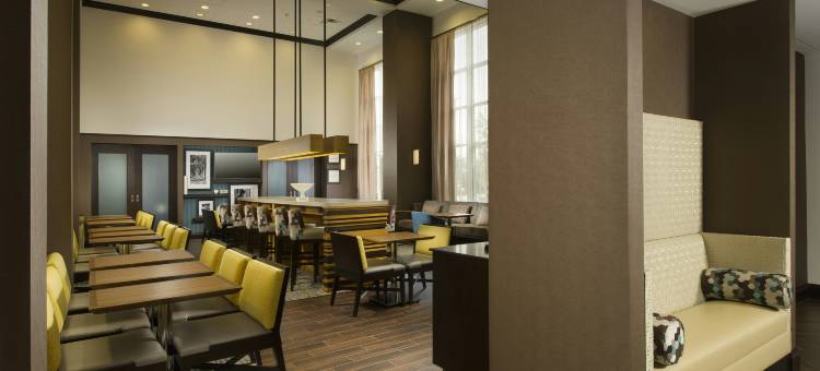 锡拉丘兹/凯瑞尔环路欢朋酒店(Hampton Inn & Suites Syracuse/Carrier Circle)图片