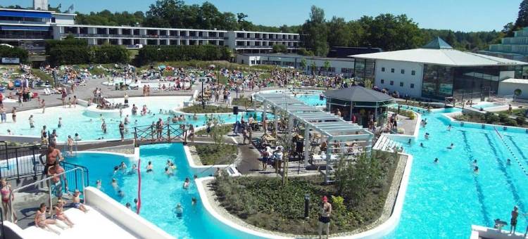 隆内比·布朗斯帕·凡卓赫住宿加早餐旅馆(Ronneby Brunnspark Vandrarhem Och B&B)图片