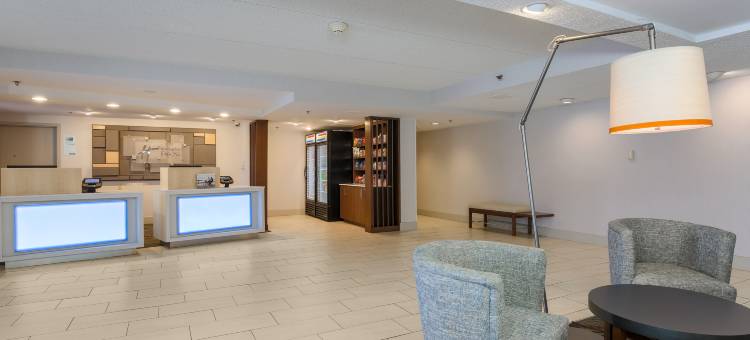 Holiday Inn Express 密尔沃基西医疗中心(Holiday Inn Express Milwaukee-West Medical Center)图片