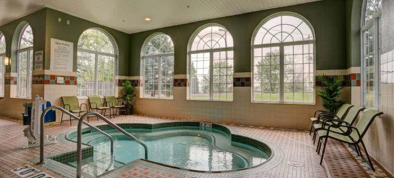 Holiday Inn & Suites 密尔沃基机场(Holiday Inn & Suites MILWAUKEE AIRPORT by IHG)图片