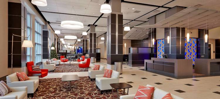 劳伦斯堡希尔顿逸林酒店(DoubleTree by Hilton Lawrenceburg)图片