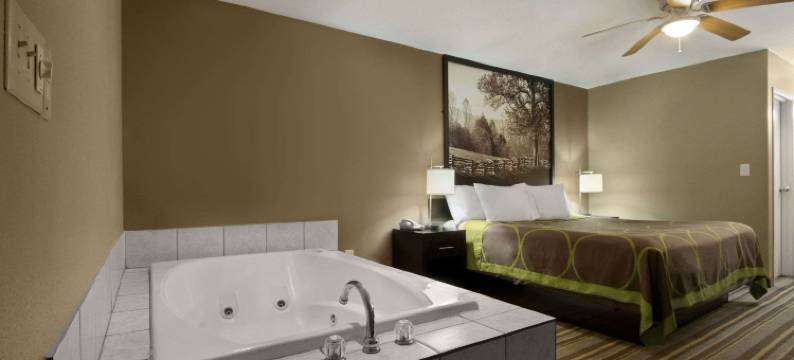 图珀洛机场温德姆速8酒店(Super 8 by Wyndham Tupelo Airport)图片