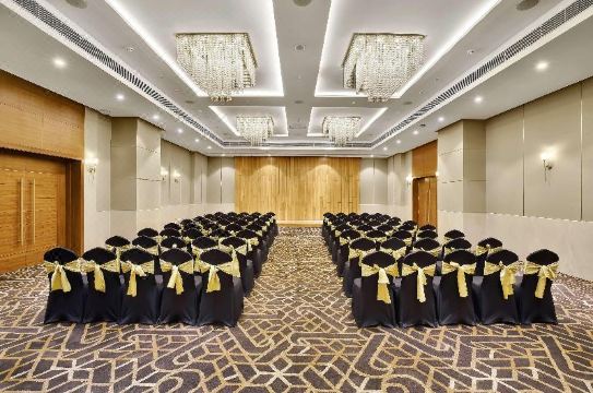 Radisson Hotel Nathdwara Hotel Overview