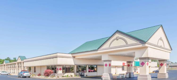 格雷林华美达酒店及会议中心(Ramada by Wyndham Grayling Hotel & Conference Center)图片