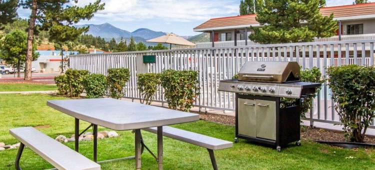 费拉格尔斯塔夫东I-40品质酒店(Quality Inn Flagstaff East I-40)图片