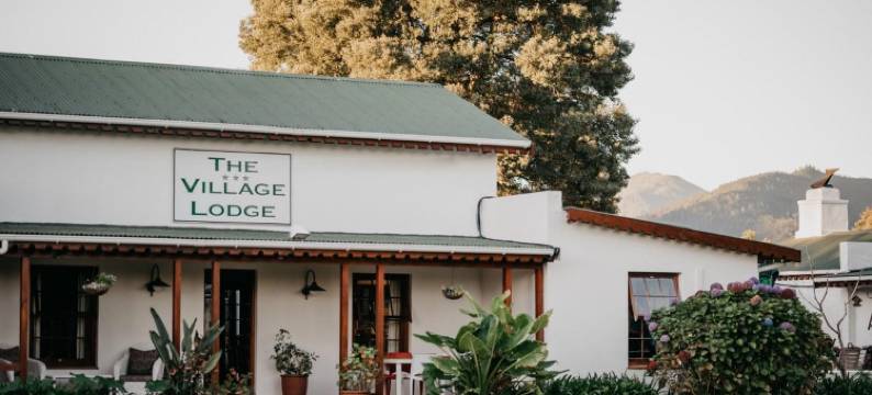 村庄小屋(The Village Lodge)图片