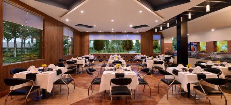 加瓦丹西拉达布里吉瓦顺塔拉水疗度假村(Shri Radha Brij Vasundhara Resort & Spa)图片