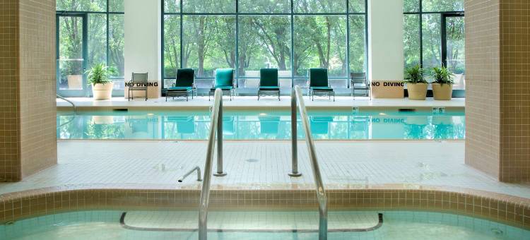 芝加哥-唐纳斯格罗夫希尔顿逸林套房酒店&会议中心(DoubleTree Suites by Hilton & Conference Center Chicago - Downers Grove)图片