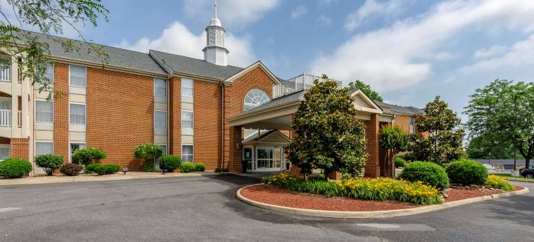 狩猎岭贝斯特韦斯特优质酒店(Best Western Plus Inn at Hunt Ridge)图片