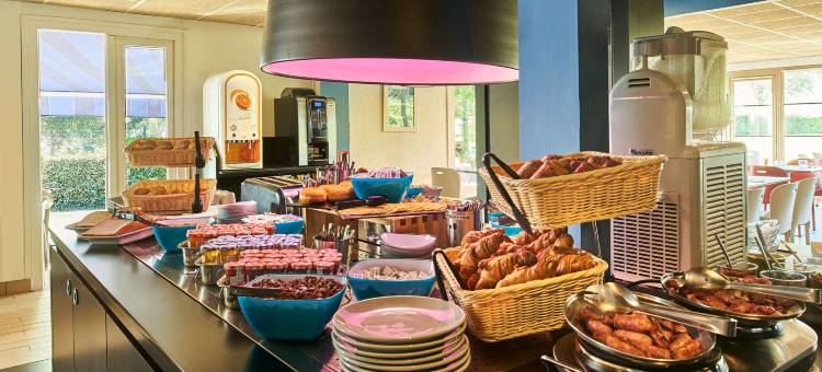 尼奥尔东-拉克莱士基里亚德酒店(Kyriad Niort Est - la Crèche)图片