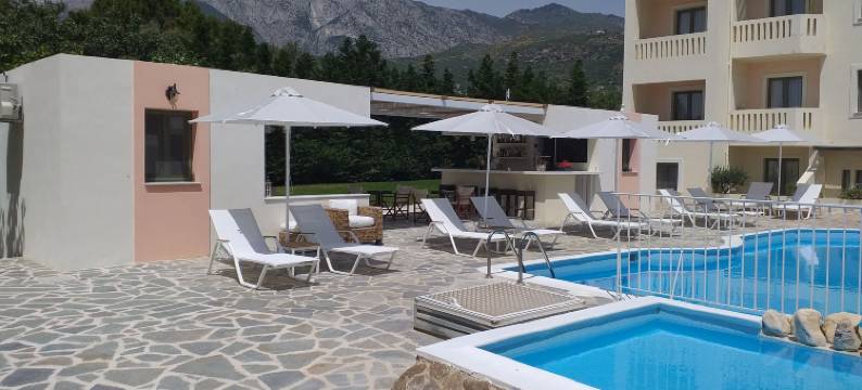 阿芙罗狄蒂萨摩高级开间及公寓(Aphrodite Samos Suites)图片