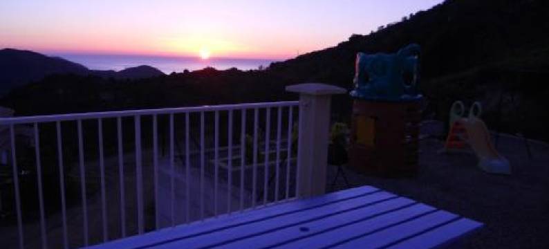 吉特萨斯昂酒店(Gîtes Sassone, Piscine, Jacuzzi et Vue Mer Panoramique Sur Ajaccio)图片