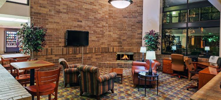 奥马哈美吟温德姆酒店(AmericInn by Wyndham Omaha)图片