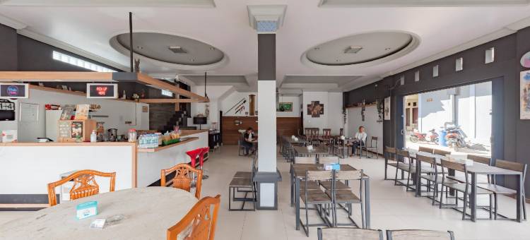 红多兹酒店-近三马林达GOR森帕加(RedDoorz Near Gor Sempaja Samarinda)图片