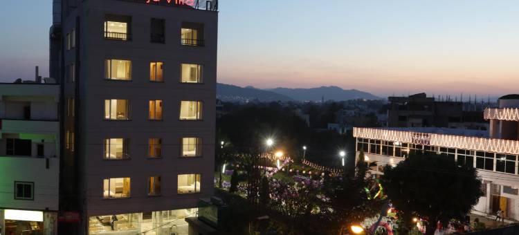 瓦尔茹别墅酒店(Hotel Varju Villa)图片