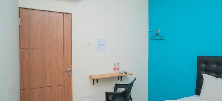 泗水梅詹宋科诺红多兹酒店(RedDoorz at Mayjen Sungkono Surabaya)图片