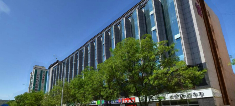 金尊宾馆(维多利万悦城赤峰南站店)图片