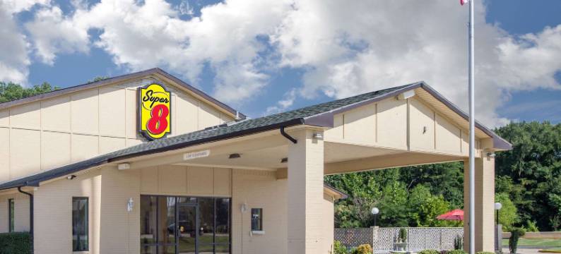 克拉克斯维尔温德姆速8酒店(Super 8 by Wyndham Clarksville AR)图片