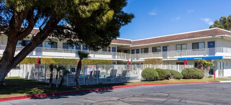 莫哈韦6号汽车旅馆(Motel 6 Mojave, CA)图片