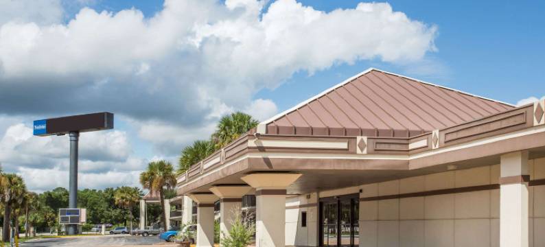 德尔托纳Travelodge by Wyndham酒店(Travelodge by Wyndham Deltona)图片