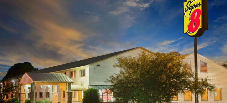 爱荷华瀑布速8酒店(Super 8 by Wyndham Iowa Falls)图片