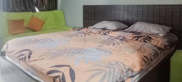 RedLiving Apartemen Royal Sentul Park - Budi Property图片