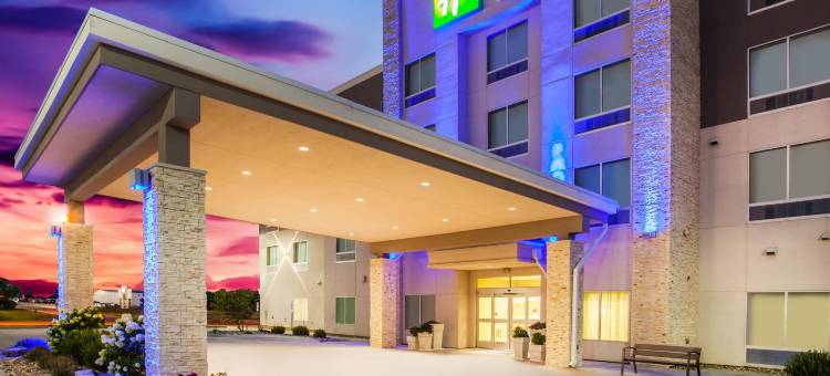 智选假日套房酒店-里奇菲尔德(Holiday Inn Express & Suites Litchfield West)图片