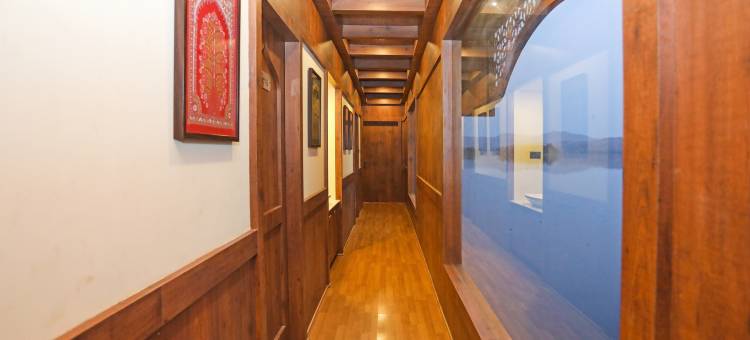 埃克塔豪华船 凯瓦迪亚团结雕像(Palette by CheckIn Ekta Houseboat Statue of Unity Kevadia)图片