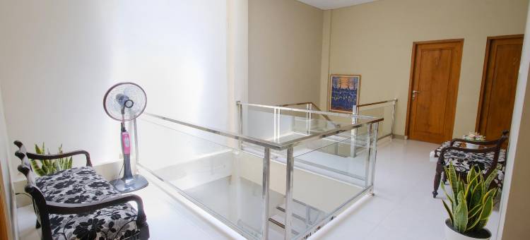 日惹格拉明吉兰民宿-红门酒店合作(Grha Minggiran Homestay Yogyakarta Mitra RedDoorz)图片