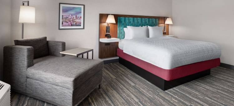 克利夫兰机场泰德曼路欢朋酒店(Hampton Inn Cleveland-Airport/Tiedeman Rd)图片