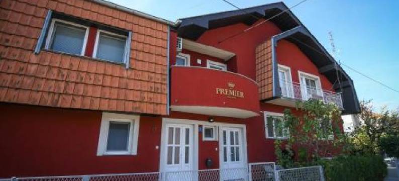 Premier Apartments图片