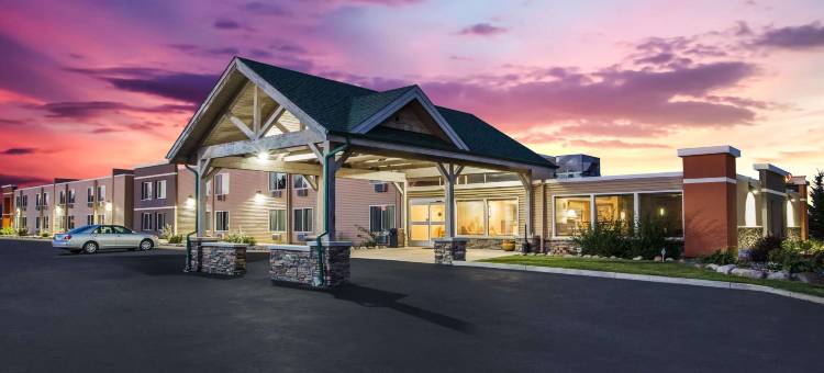 巴克斯特布雷纳德美吟温德姆酒店(AmericInn by Wyndham Baxter Brainerd)图片