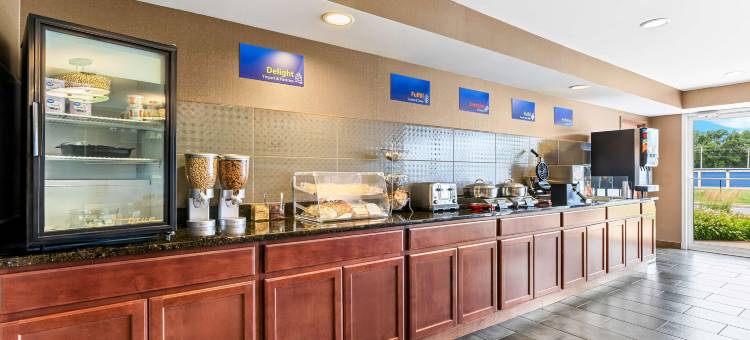 比洛特南遗产贝斯特韦斯特套房酒店(Best Western Legacy Inn  Suites Beloit-South Beloit)图片