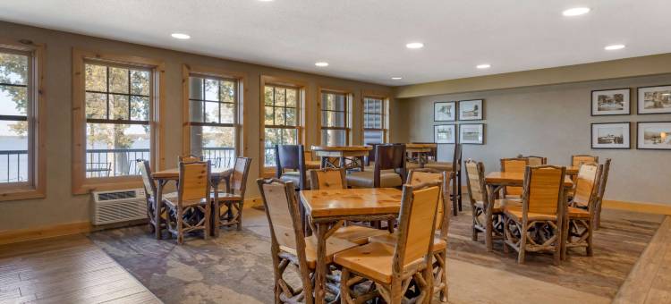 底特律湖贝斯特韦斯特精品酒店(Best Western Premier the Lodge on Lake Detroit)图片
