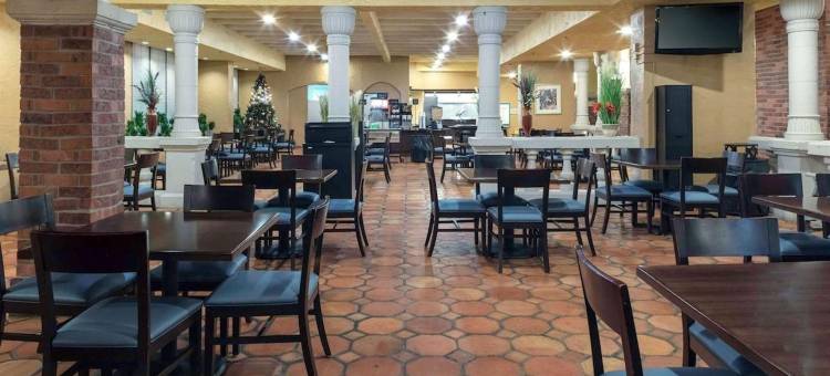 堪萨斯城广场希尔顿惠庭套房酒店(Embassy Suites by Hilton Kansas City Plaza)图片