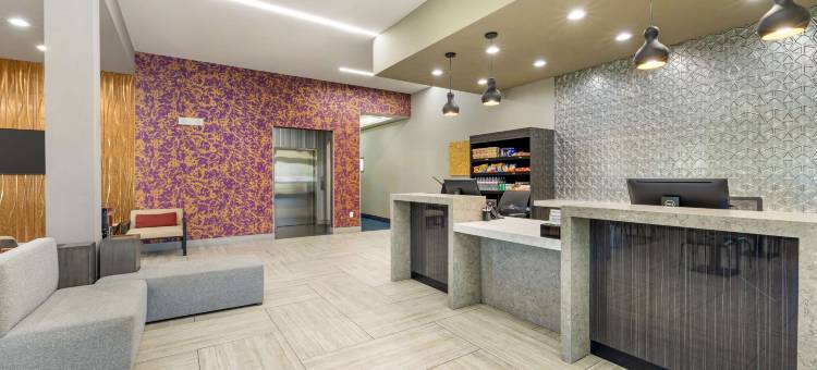 贝斯特韦斯特优质蒂梅丘拉葡萄酒乡优质套房酒店(Best Western Plus Temecula Wine Country Hotel & Suites)图片