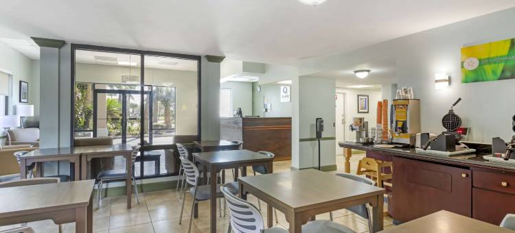 圣奥古斯丁海滩区品质酒店及套房(Quality Inn & Suites St Augustine Beach Area)图片