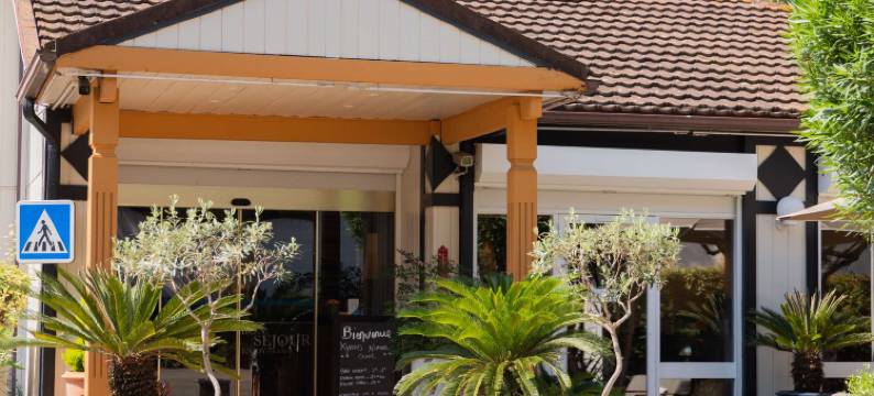 基里亚德酒店-德尼姆奥斯特(Kyriad Nimes Ouest)图片