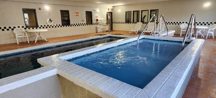 堪萨斯托皮卡西丽怡酒店(Country Inn & Suites by Radisson, Topeka West, KS)图片
