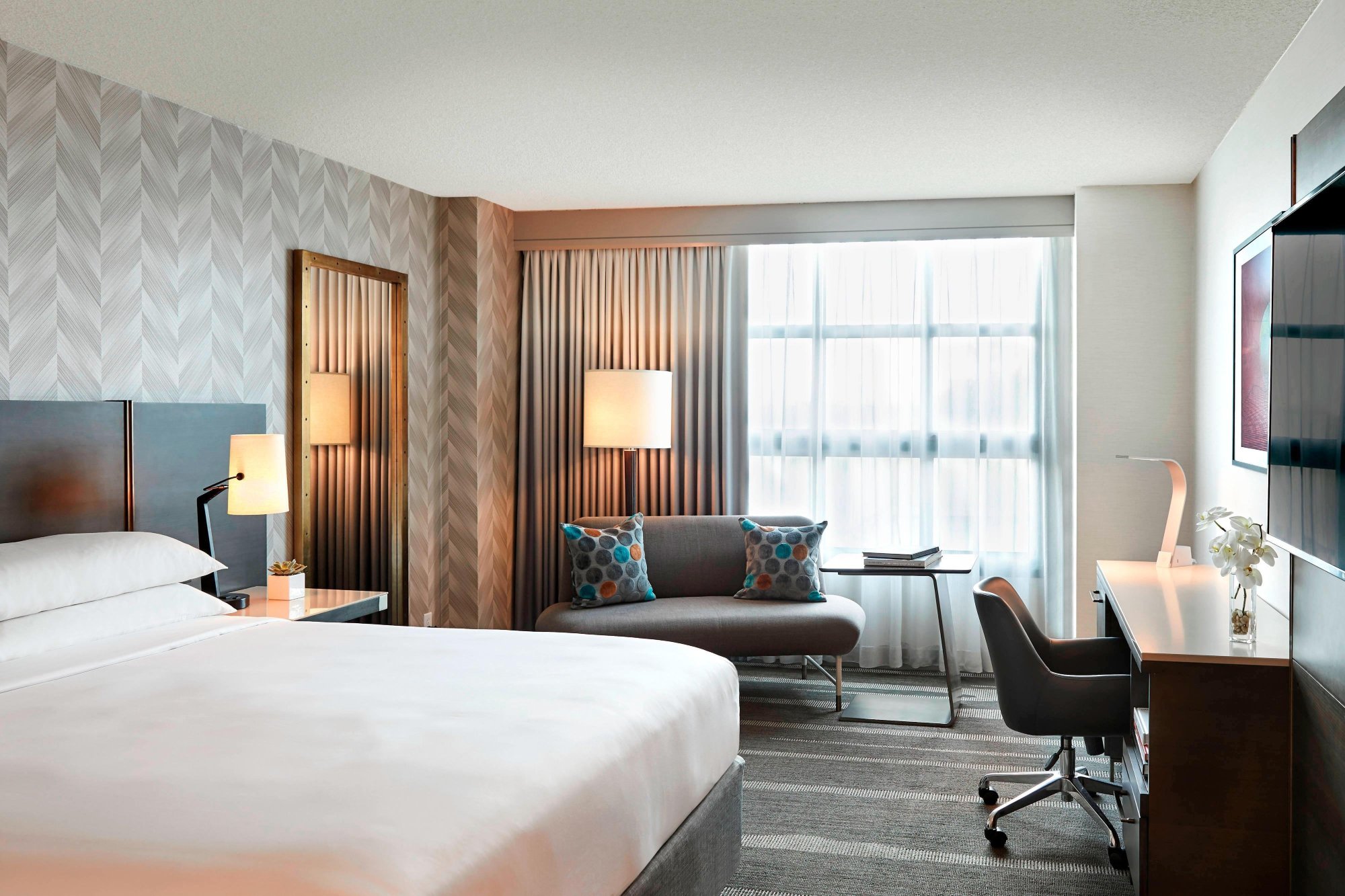 Renaissance Los Angeles Airport HotelOver view