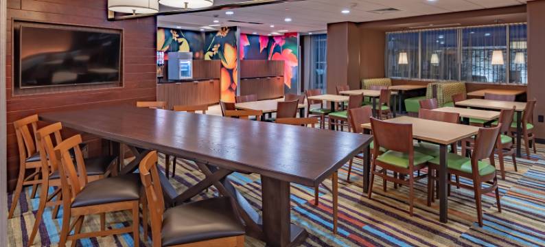 特勒尔万枫套房酒店(Fairfield Inn & Suites Terrell)图片
