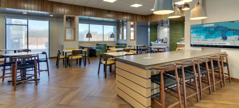 休斯敦布鲁克霍洛万枫酒店及套房(Fairfield Inn & Suites Houston Brookhollow)图片