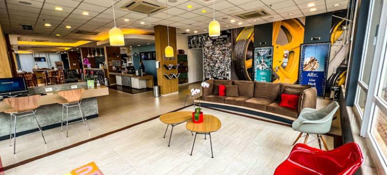 宜必思欧里纽斯酒店(ibis Ourinhos)图片