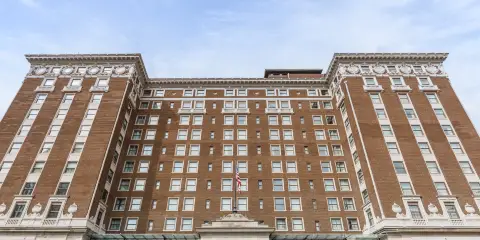 阿姆威格蘭德廣場希爾頓格芮精選酒店