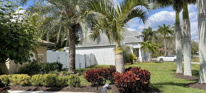 Luxury, Award-Winning Pool, All-Day Sun, Dock, Tiki Hut, Wheelchair Accessible图片