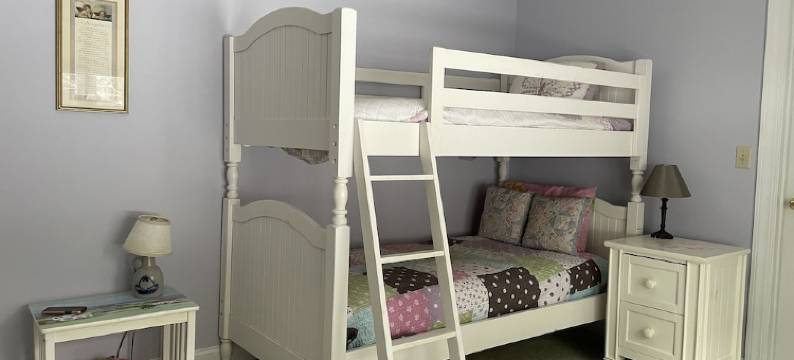 Outdoor family fun on beautiful Messer Pond - 11 miles from Mt Sunapee!图片